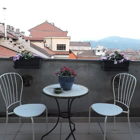 Romantica Mansarda In Piazza Madama Apartment Turin