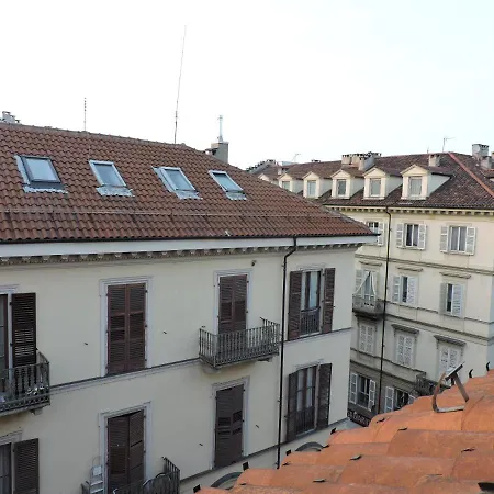 Romantica Mansarda In Piazza Madama Apartment *